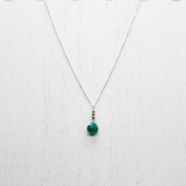 Susan Roberts Jewelry - Wholesale Jewelry Set - Emerald Silver Raindrop Set2