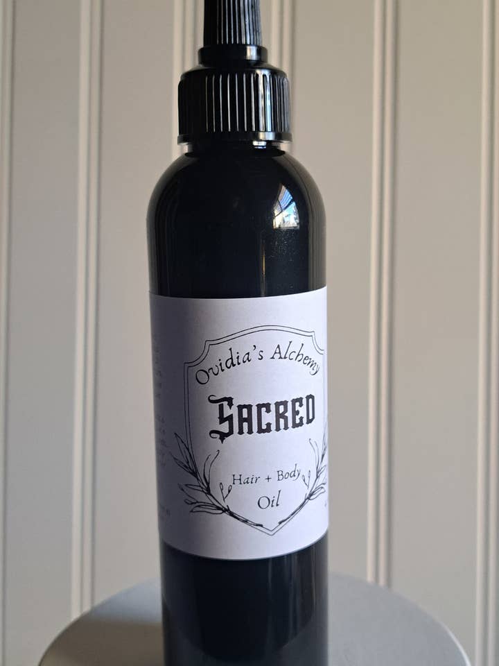 Helig hår- och kroppsolja 4 oz för wholesale av Ovidia's Alchemy