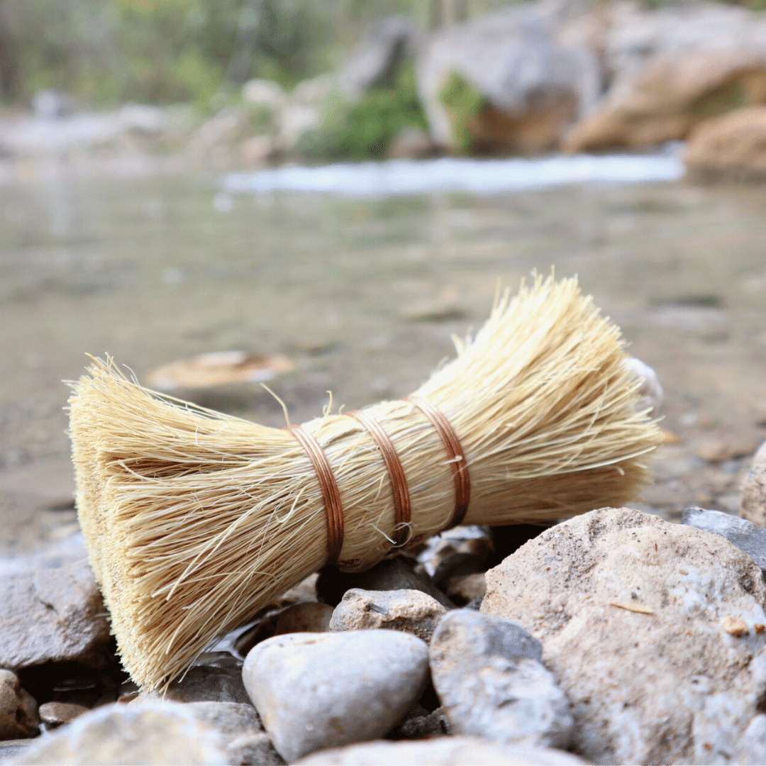Indo Naturals - Wholesale Cleaning Brush - WHISKER DISH BRUSH: Coir & Copper2