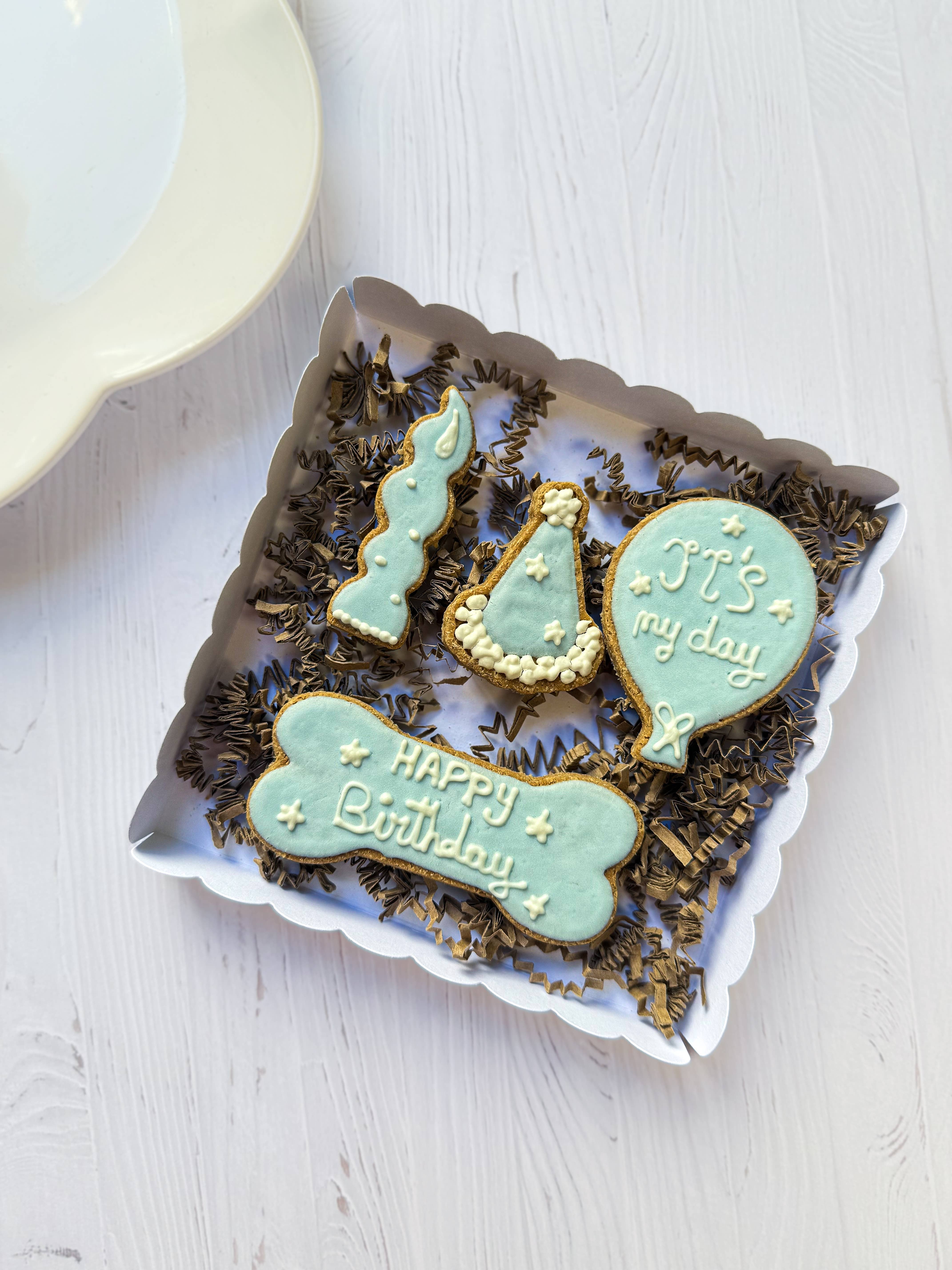 En tête a truffe - Wholesale Hondenkoekjes - Hond - Verjaardagsbox voor Honden – 4 Ambachtelijke IJskoekjes1