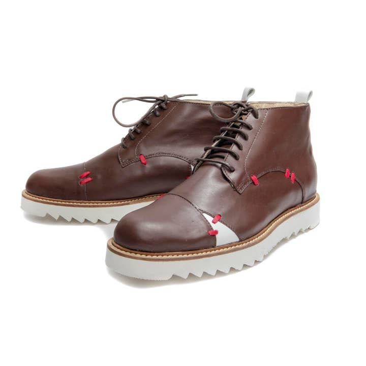 Stiefeletten — Derby und Stitch — Brown'n'White für den Großhandel von Milenika shoes