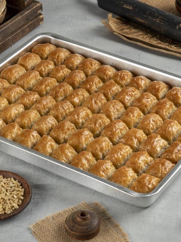 Asi Kunefeleri | Lasting Pistachio Baklava Tray for wholesale by Aladdin