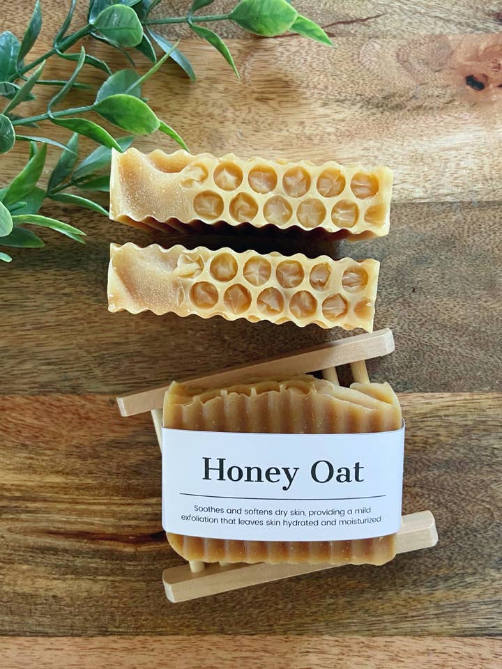 Savon artisanal au miel et à l'avoine pour la vente par WECO Soap Co.