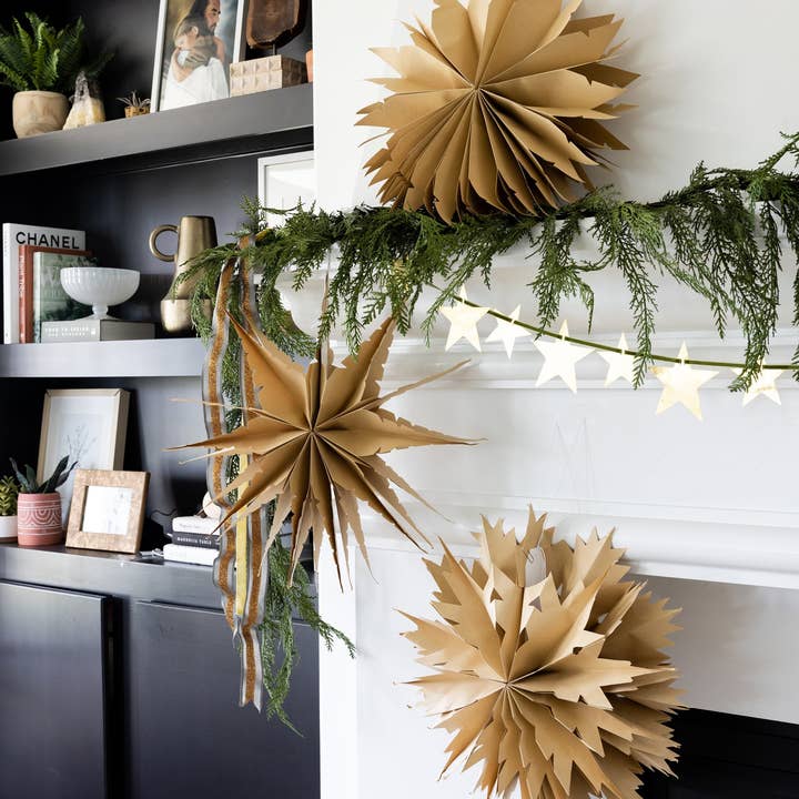 My Mind’s Eye - Venta al por mayor Decoración navideña - MEM1003 - Set de bolsas de papel Kraft con forma de abanico con recuerdos de Navidad4