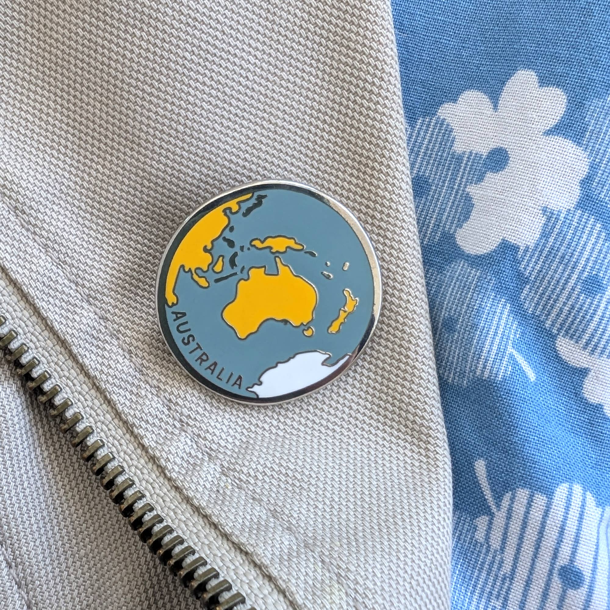 Bushpress - Wholesale Lapel Pin/Button - Earth enamel pin, orange