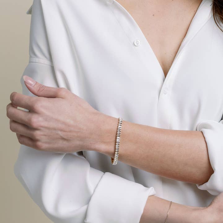 Gold Endless Bracelet for wholesale on Faire3