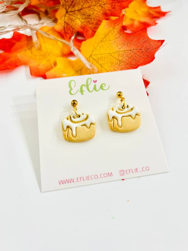 Clay Dangle Earrings in de vorm van een kaneelbroodje, cadeau-idee voor fijnproevers voor wholesale door Eflie