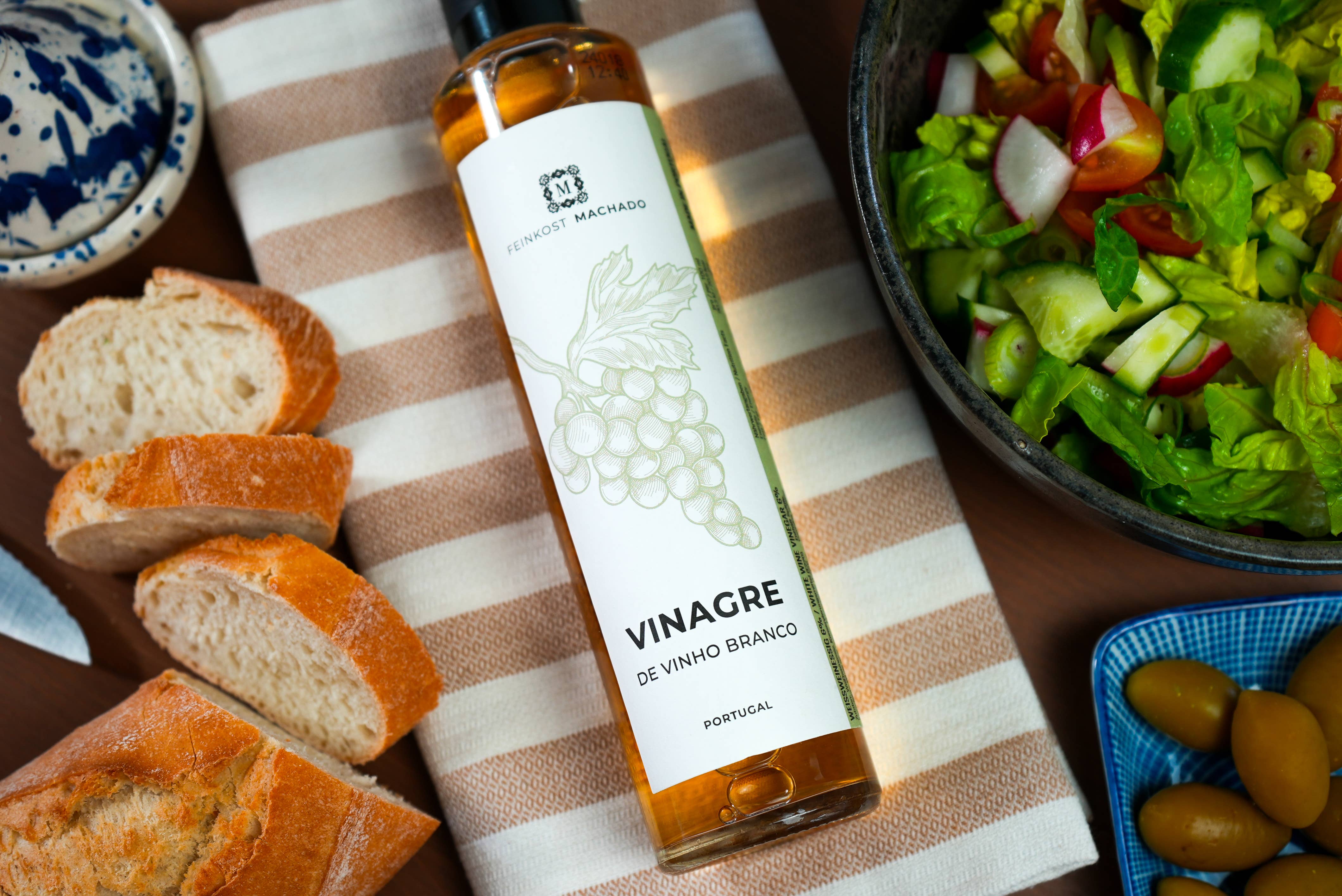 Machado GmbH - Wholesale Vinegar - White wine vinegar 6%, 250ml | Feinkost Machado1