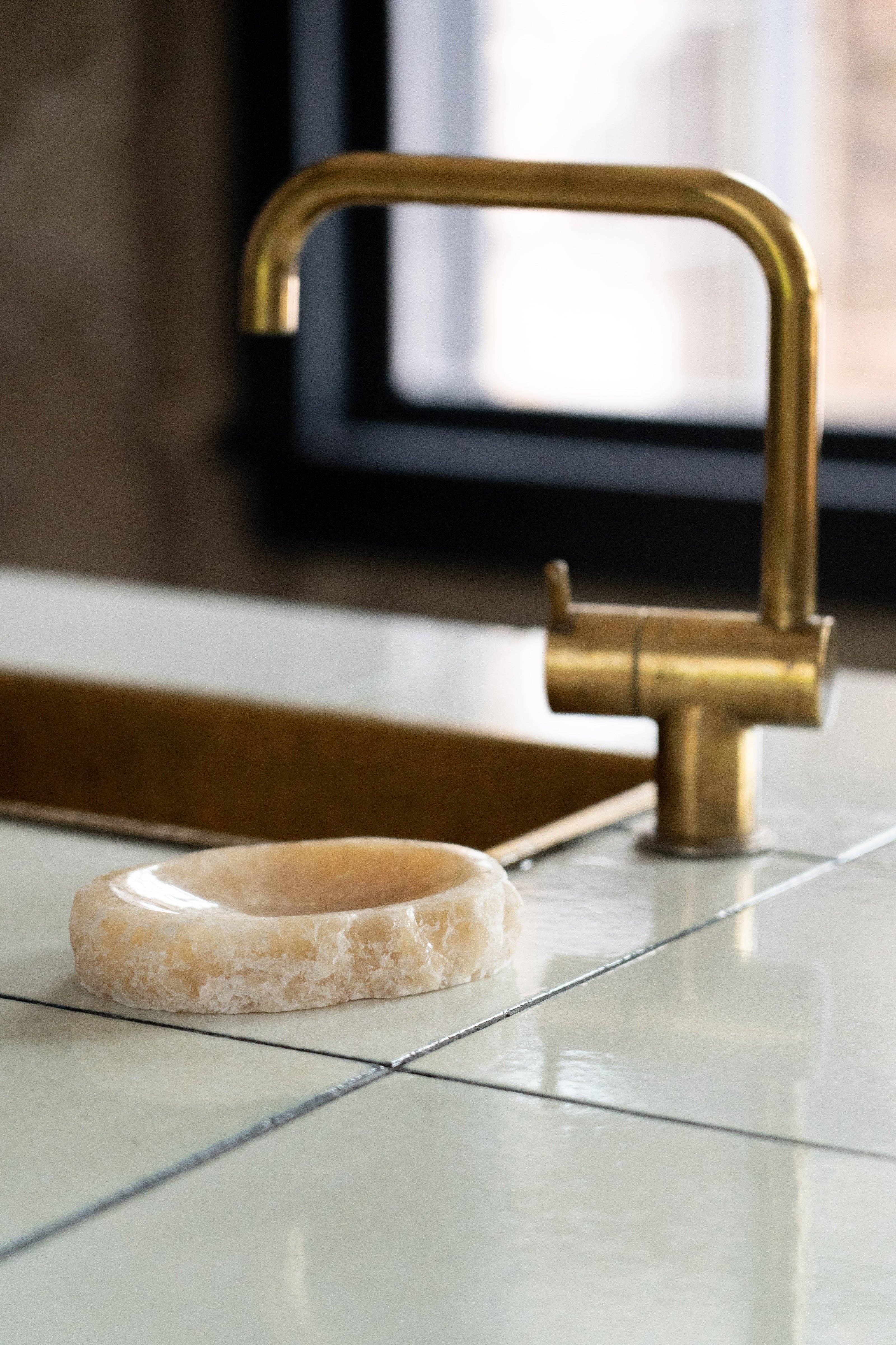 Botanical Boys - Wholesale Bath Soap Dish - Natural Shaped Onyx Soap Dish6