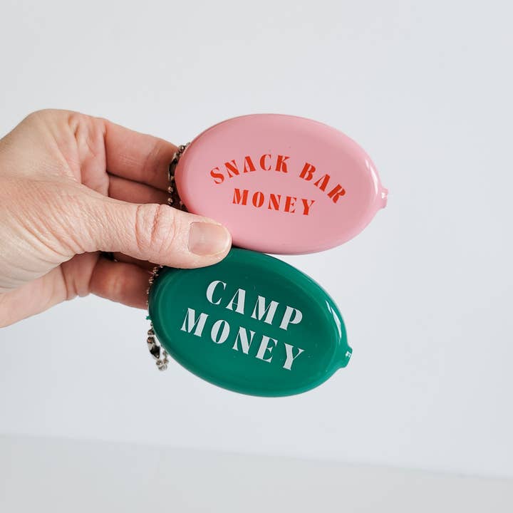 Fern & Arrow – Großhandel Geldbörse – Damen – Retro-Münztasche aus Gummi mit Kugelkette und Schlüsselbund8