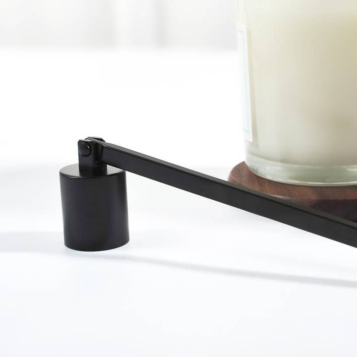 Sostraw & SmartThings – wholesale Candle snuffer – Candle Extinguisher - Straight Shape - Silver, Gold or Black1