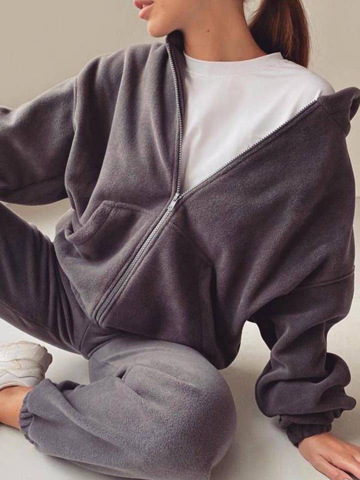 Set felpa con cappuccio e pantaloni da jogging a maniche lunghe con zip per la vendita all'ingrosso da parte di ClassiQ
