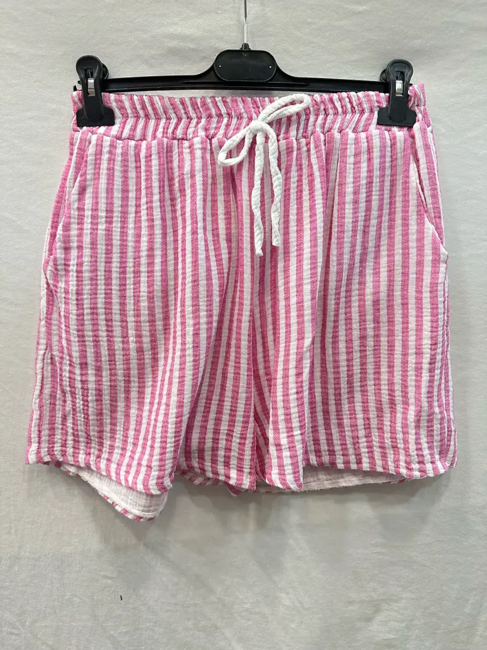 Mimi & Gogo – Engroshandel Skørt - Dame – Shorts med palmemotiv broderet på baglomme1