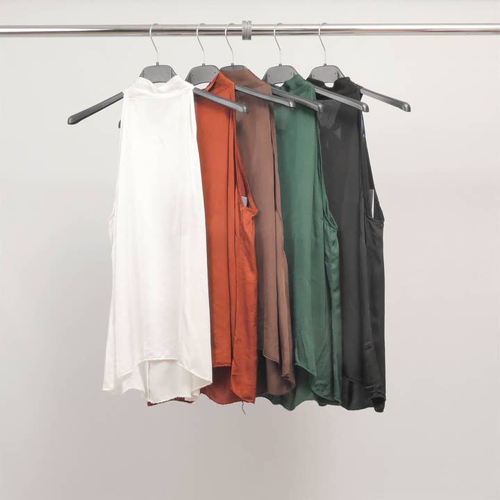 Cecile Wang - Wholesale Blouse - Women's - Sleeveless high-neck top in viscose TDM18809-35