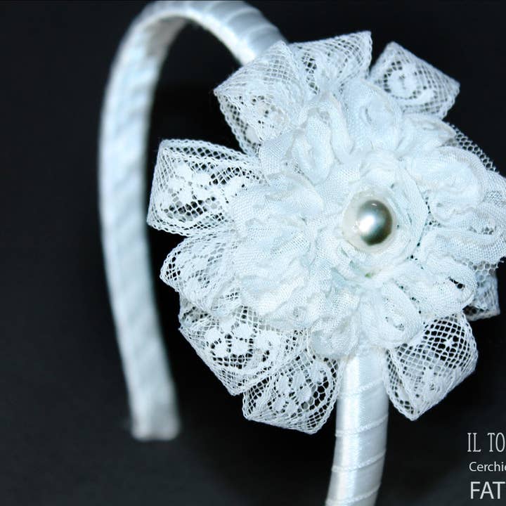 Serre-tête Première Communion Blanc Gloria – Fait Main pour la vente par Il Tocco di Minerva
