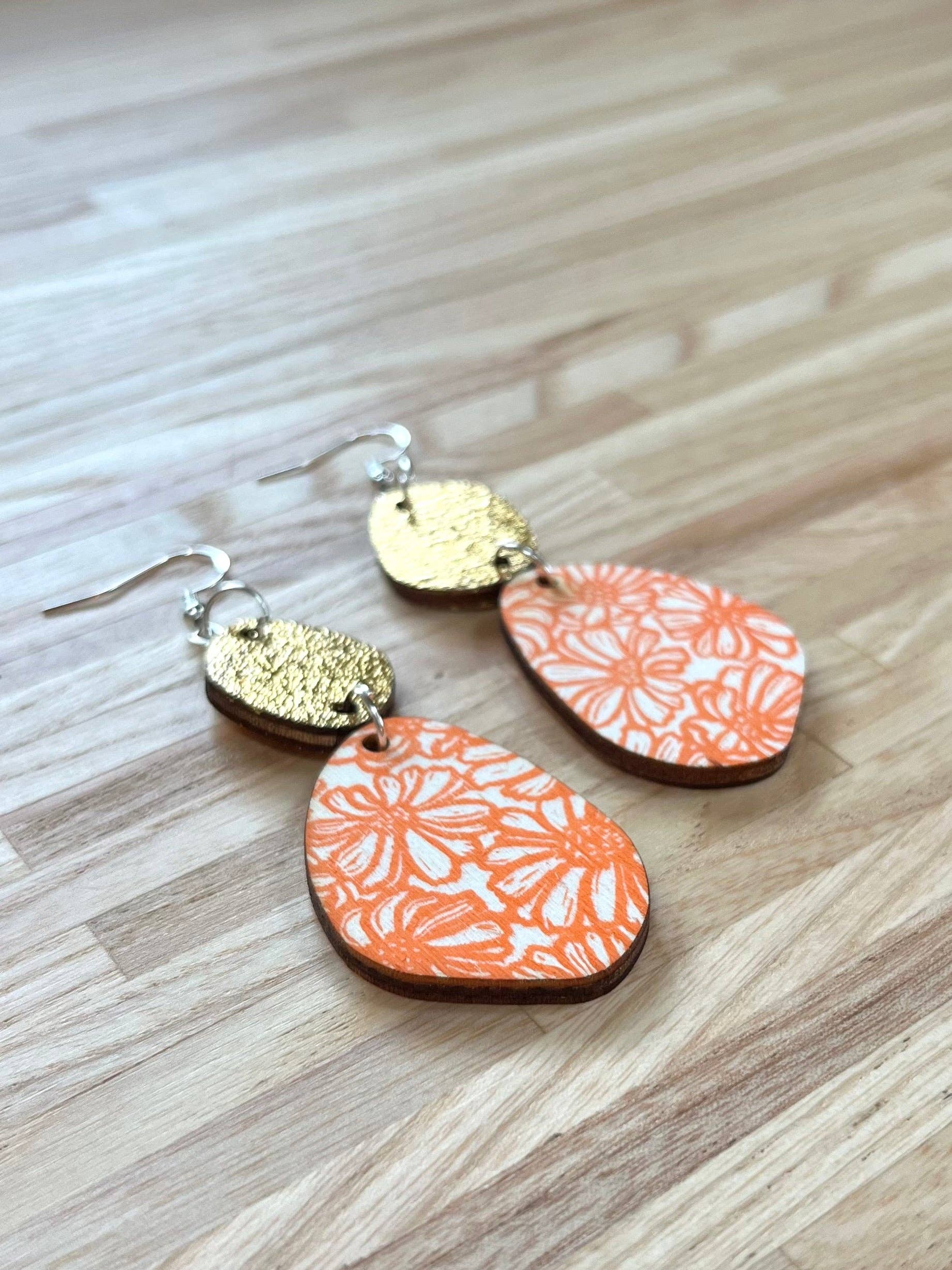Beth Lewis Art – wholesale Dangle earrings – New Colourful Wooden Earrings20