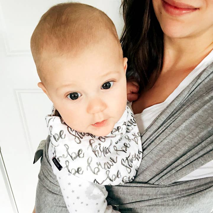 Bebe au Lait – wholesale Bandana bib – Just Be + Leaves Classic Muslin Bandana Bib Set2