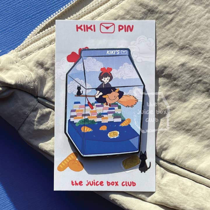 Jolie épingle en émail Kiki's Delivery Service Juice Box pour la vente par The Juice Box Club