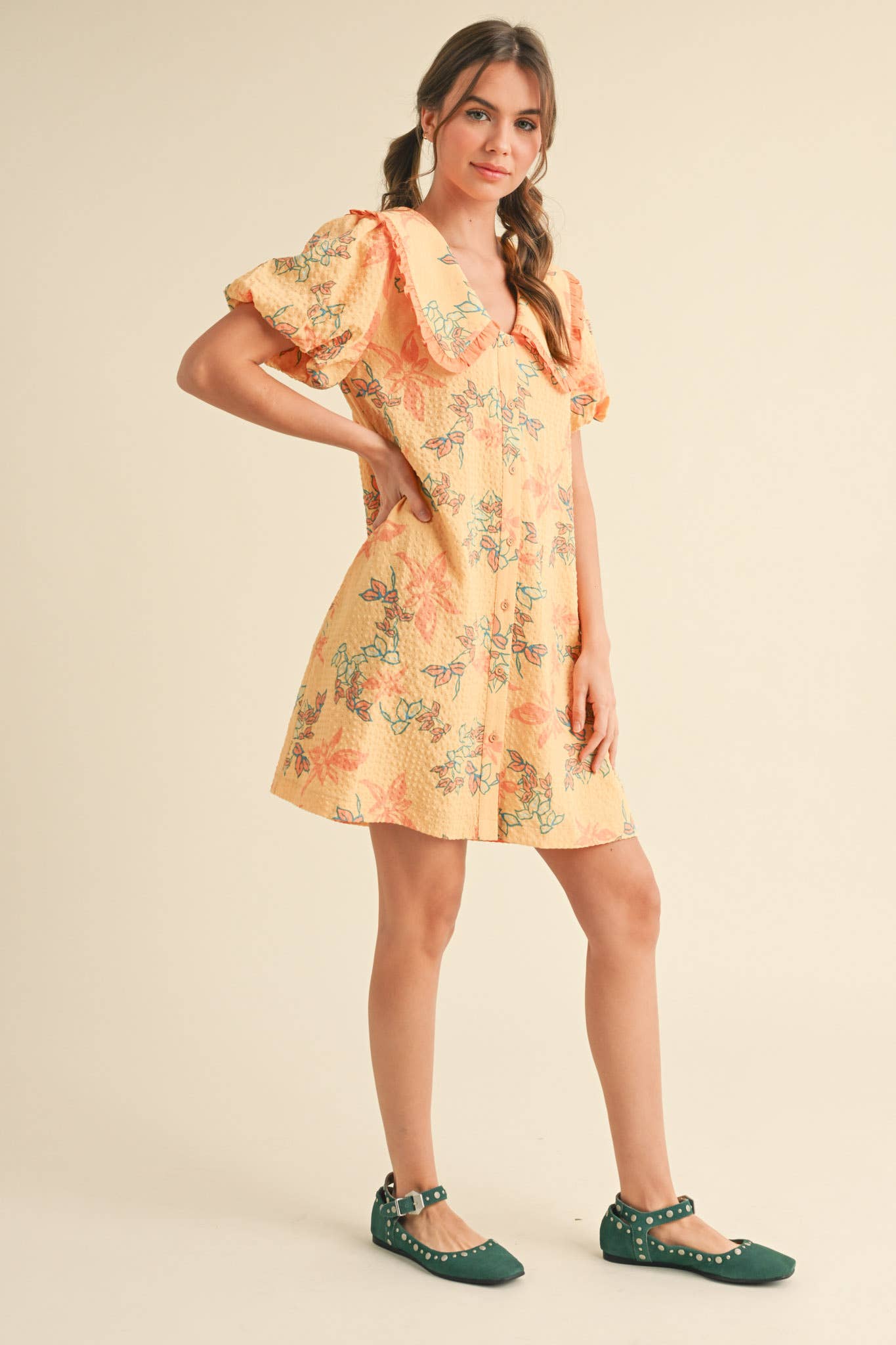 &MERCI - Wholesale Dress - Women's - DOLL COLLAR BUTTON DOWN FLORAL MINI DRESS MDR387912