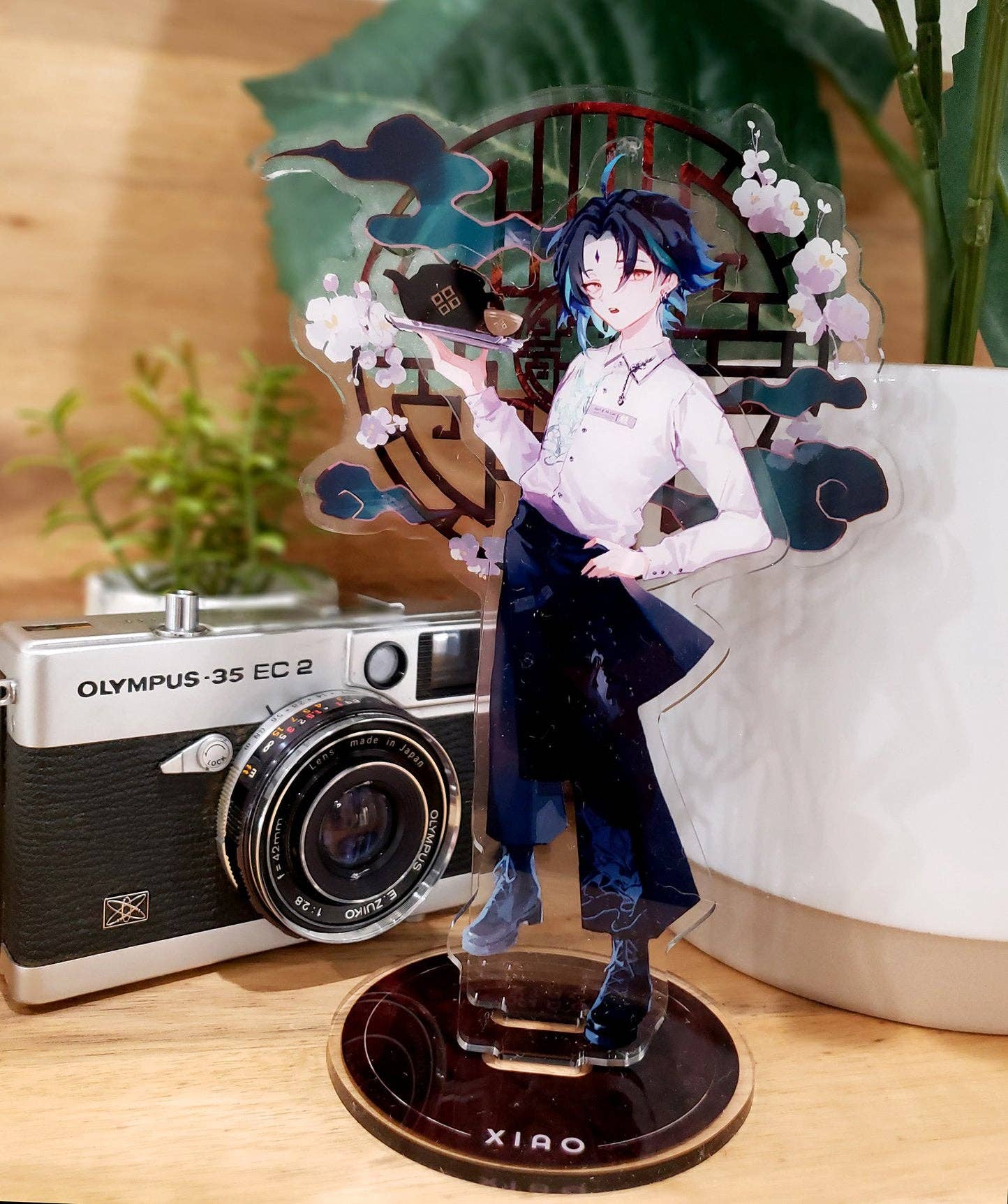 HideawayMelon - Wholesale Decorative Figurine - Teahouse Xiao 3-Piece Acrylic Standee