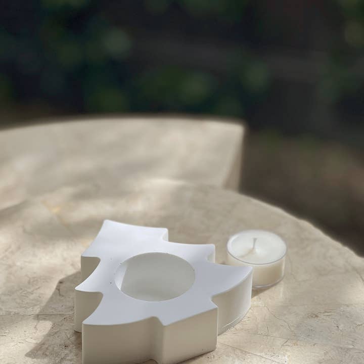 White Christmas Tree Tealight Holder for wholesale on Faire1