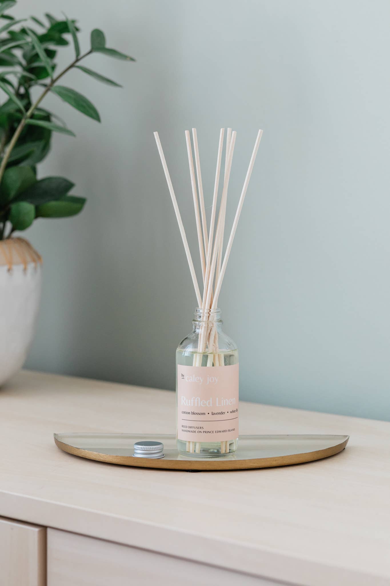 By Caley Joy - Wholesale Reed Diffuser - Ruffled Linen | Reed Diffuser2