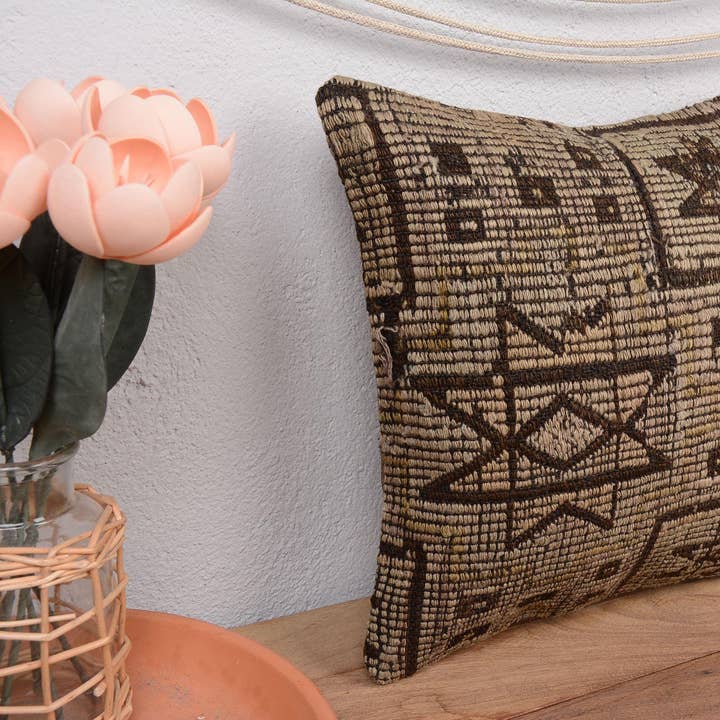Etnisk Kilim Tæppe Pude med Boheme Broderi for engroshandel hos Kilim Pillow Decors