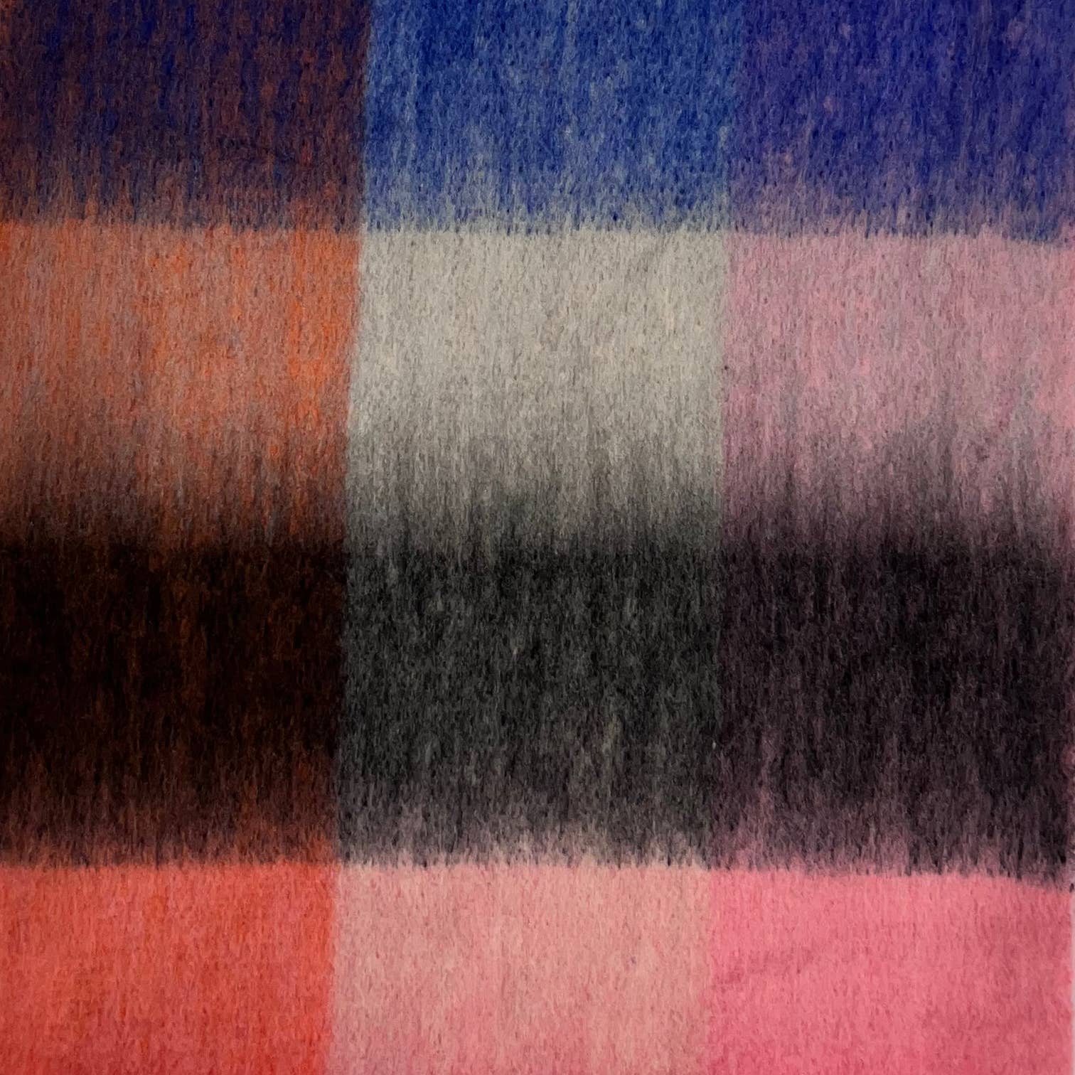 London Scarves - Vendita all'ingrosso Sciarpa - Donna - Sciarpa in morbido tessuto a quadri, 16 colori, rifinita con nappine40