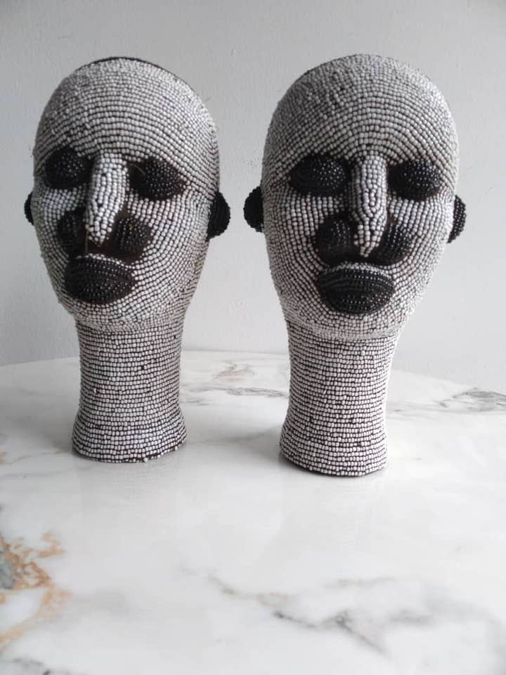 Tête africaine en perle - Tête perlée blanche et noire pour la vente par HOME DECOR FR
