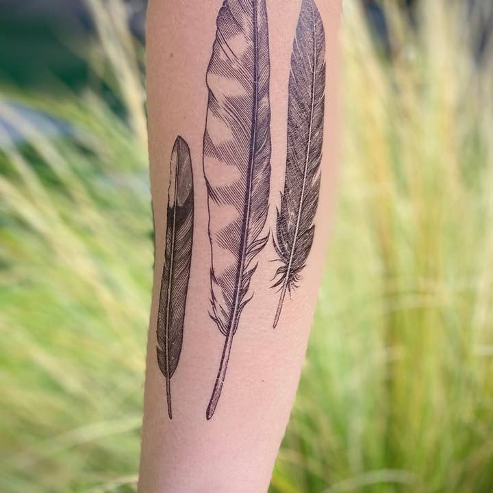 NatureTats - Wholesale Temporary Tattoo - Feather Finds Temporary Tattoo2