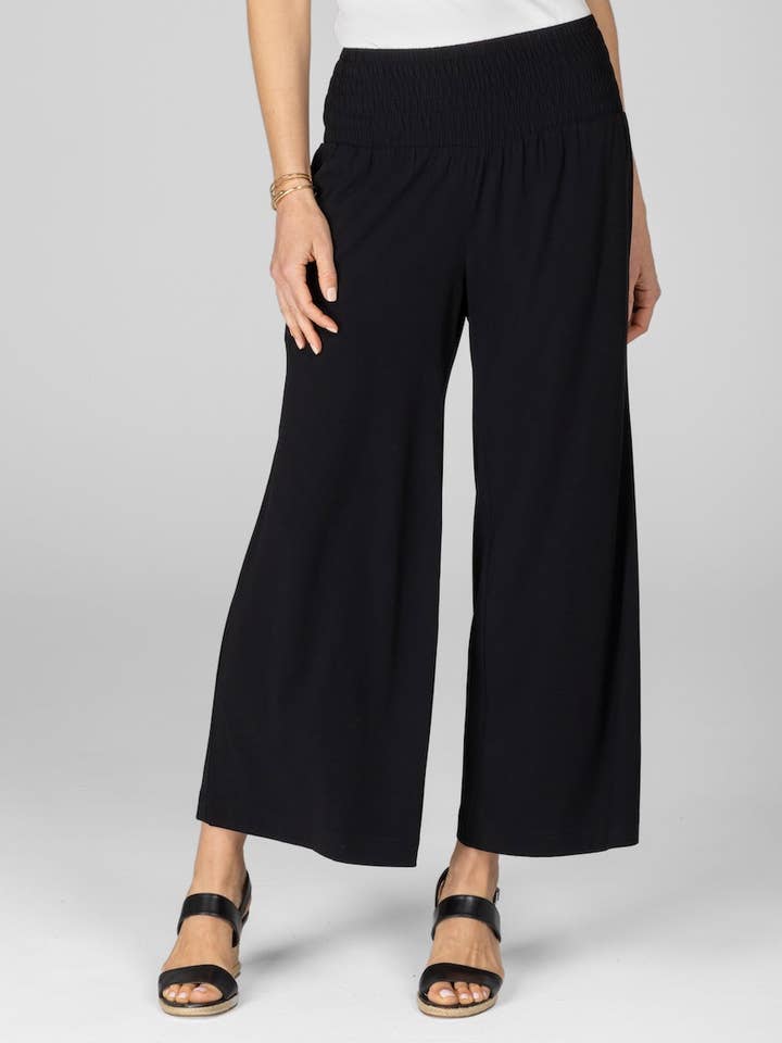 PANTALONE ALLA CAVIGLIA PORTOFINO: NERO per la vendita all'ingrosso da parte di KiraGrace