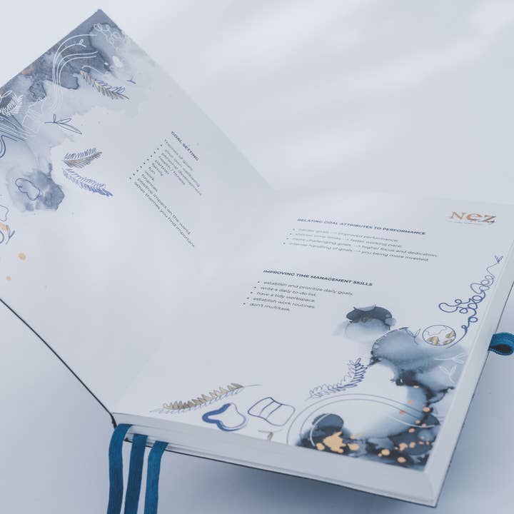 nez living | notebooks & bullet journals – wholesale Anteckningsbok – vegan bioläder anteckningsbok - Luisa; stor/rubin10