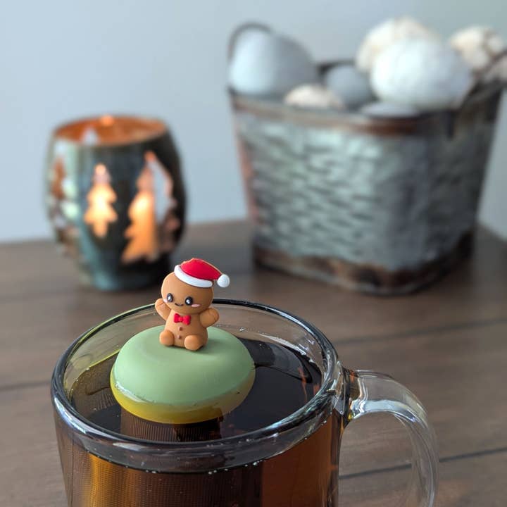Float2infuse Tea Infuser - Wholesale Tea Strainer/Infuser - Santa Hat Gingerbreadman | Floating Tea Steeper | Green Base3