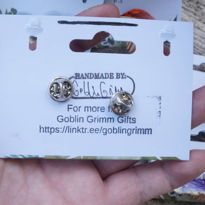 Goblin Grimm Gifts - Wholesale Lapel Pin/Button - Hand sculpted Shelf Mushroom Pins5