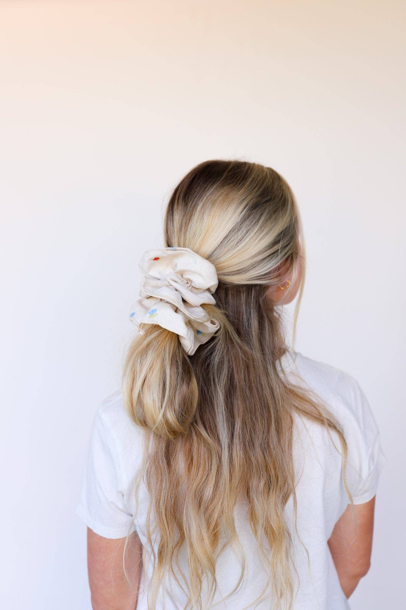 KAXI - Wholesale Scrunchie - Women's - CREAM FARMERS MARKET CORSET SCRUNCHIE13