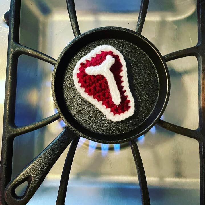 Catnip toy Steak organic cat toy cat treat crochet cat food for wholesale by Rosemary's Baby MEK