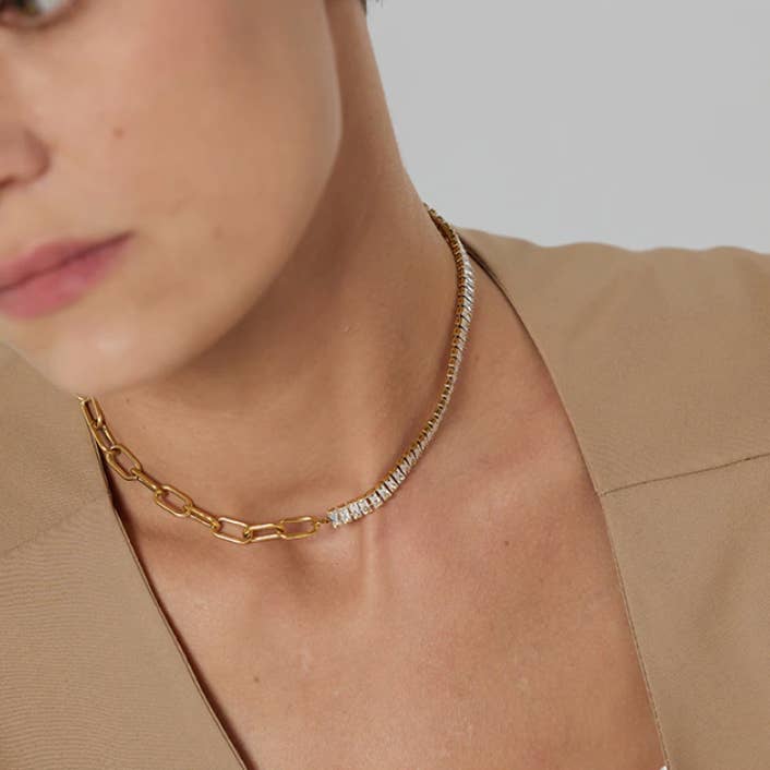 MeloMelo - Wholesale Link & Chain Necklace - Half Crystal Half Chain Toggle Necklace