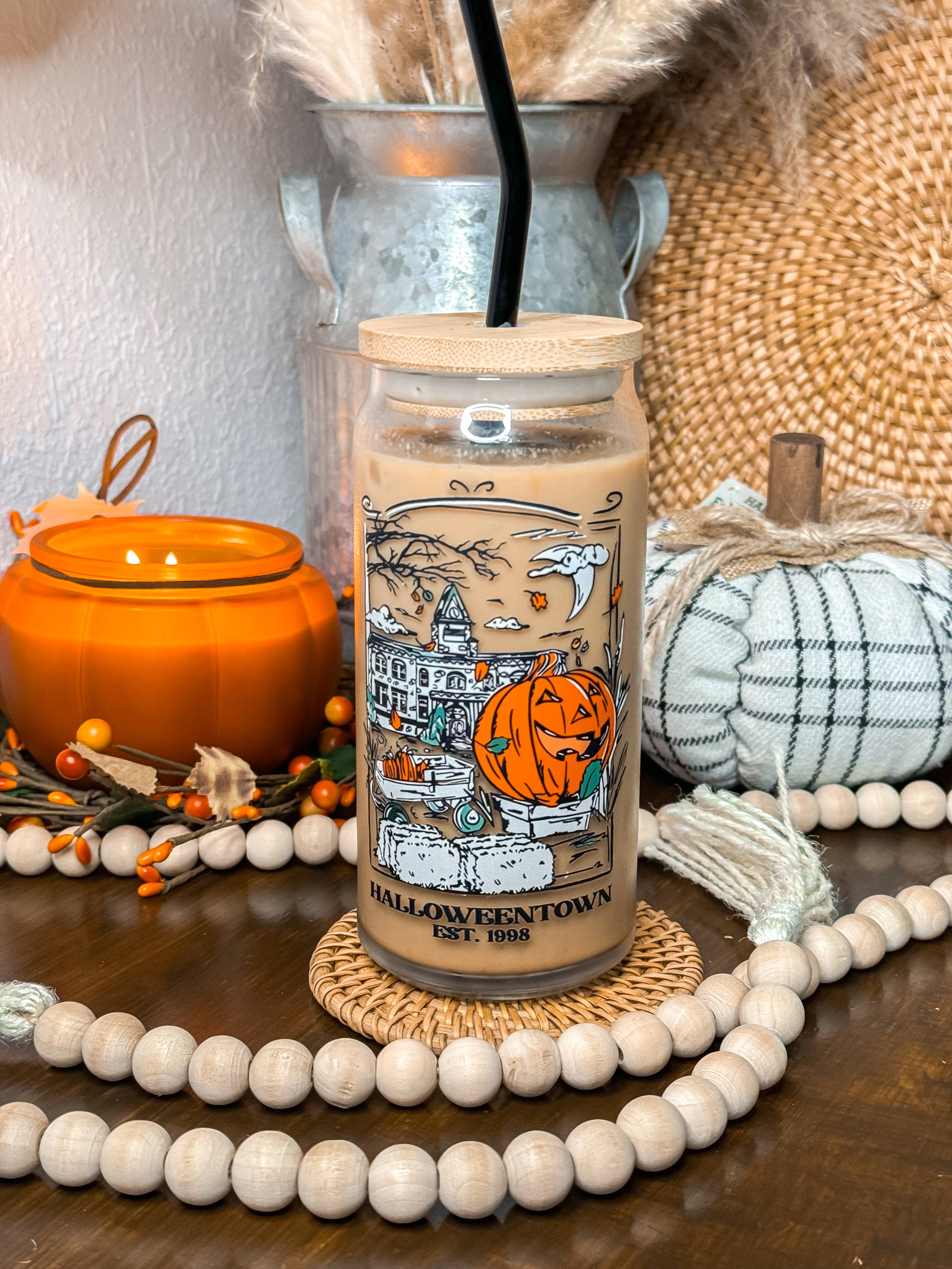 Curly Tailed Designs - Wholesale Drinking Glass/Cup - Halloween Town 16oz & 20oz Halloween Glass Cup4