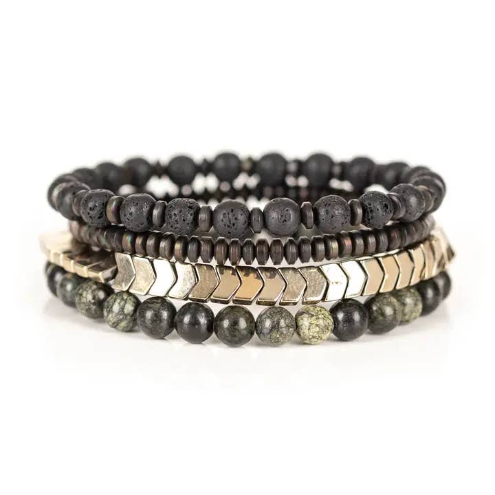 Pile de Terre Impériale pour la vente par The Dark Men