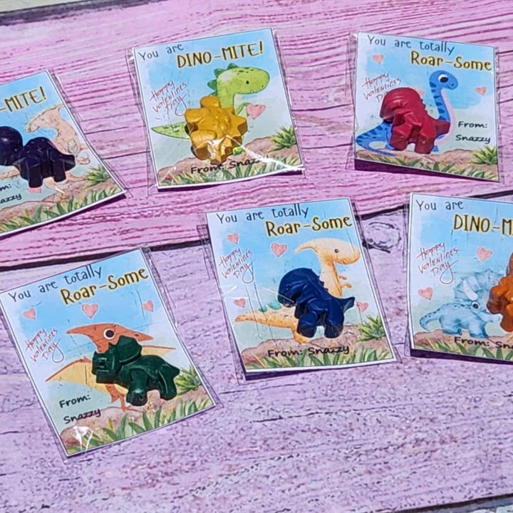 Snazzy Crayons - Wholesale Party Favor - Dinosaur Valentines Day Cards with Crayons1