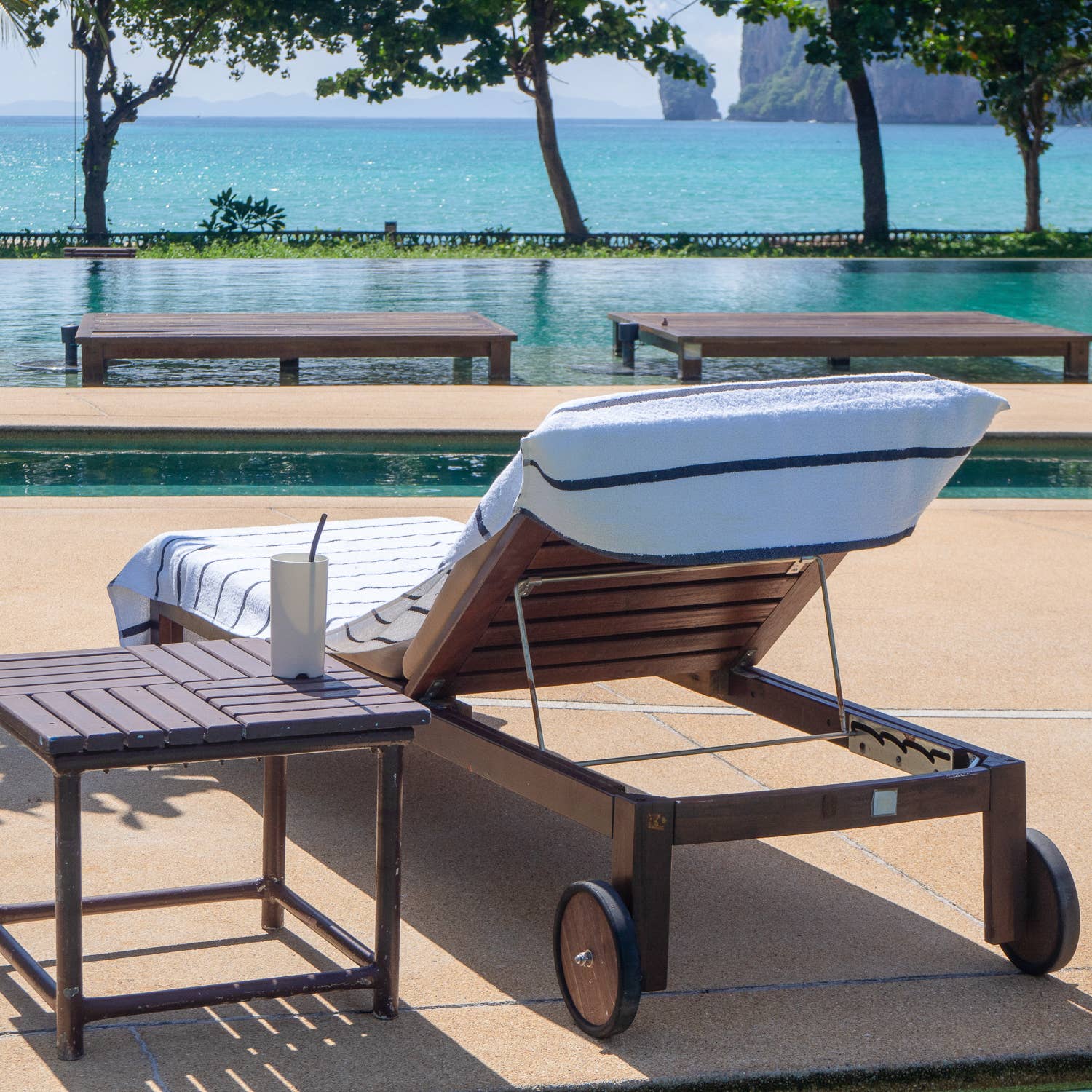 Arkwright Home - Wholesale Beach Towel - 2 Pack of Chaise Lounge Chair Towels, Fitted Pocket39