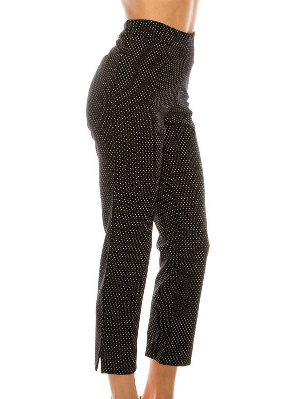 Pantalones cortos de cintura alta con lunares blancos y negros para venta al por mayor de Urban Diction