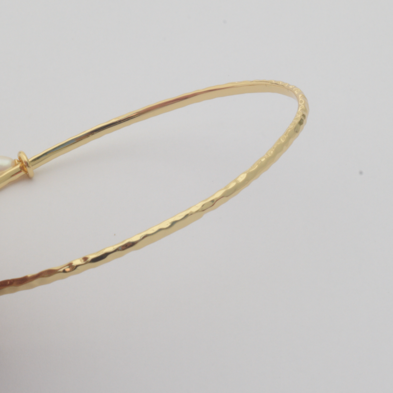 Nudie Jewellery Ltd - Wholesale Cuff Bracelet - Nacre Bangle5