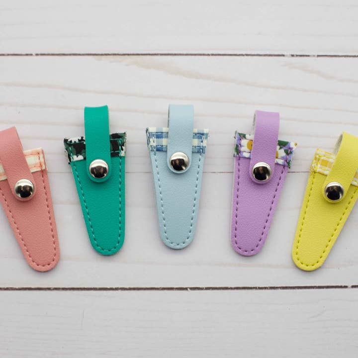Fox & Pine Stitches - Wholesale Knitting Needles - Colorful Scissors & Sheaths