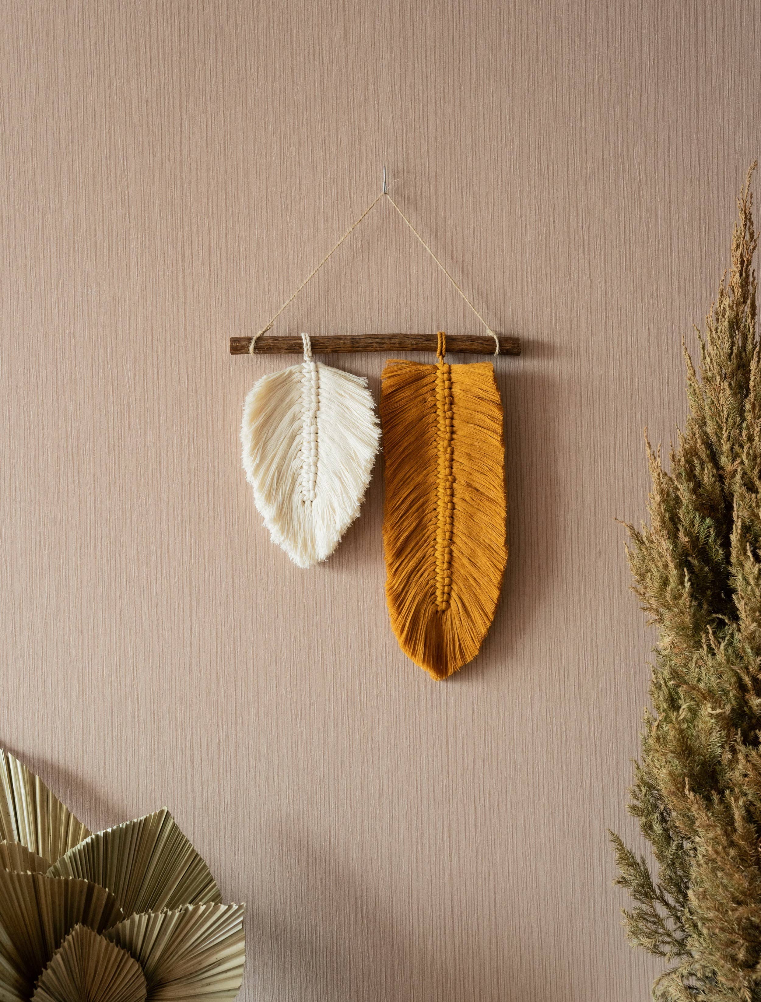 HeartCrafted - Wholesale Decorative Tassel/Wall Drop - Feather Macrame Wall Hanging L047