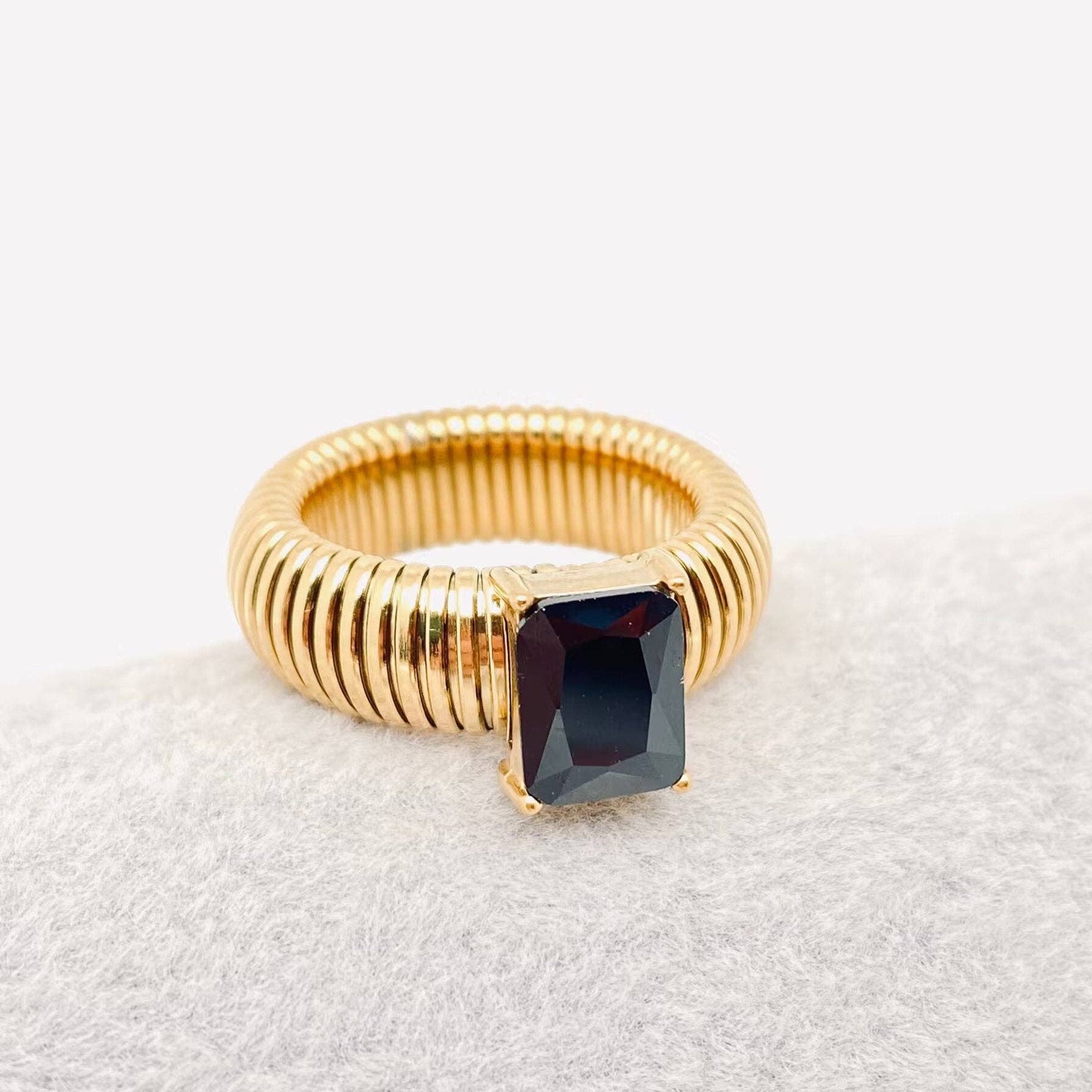 Mio Queena – Engroshandel Solitairering – Zircon 18K forgyldt rustfrit stål stribede ringe - FGS0