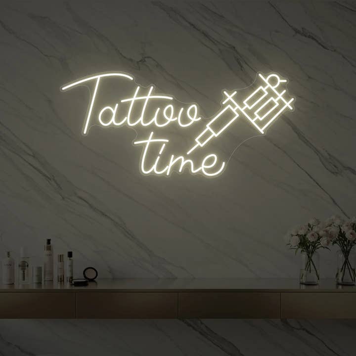 Insegna al neon "Tattoo Time" per la vendita all'ingrosso da parte di Light Your Way