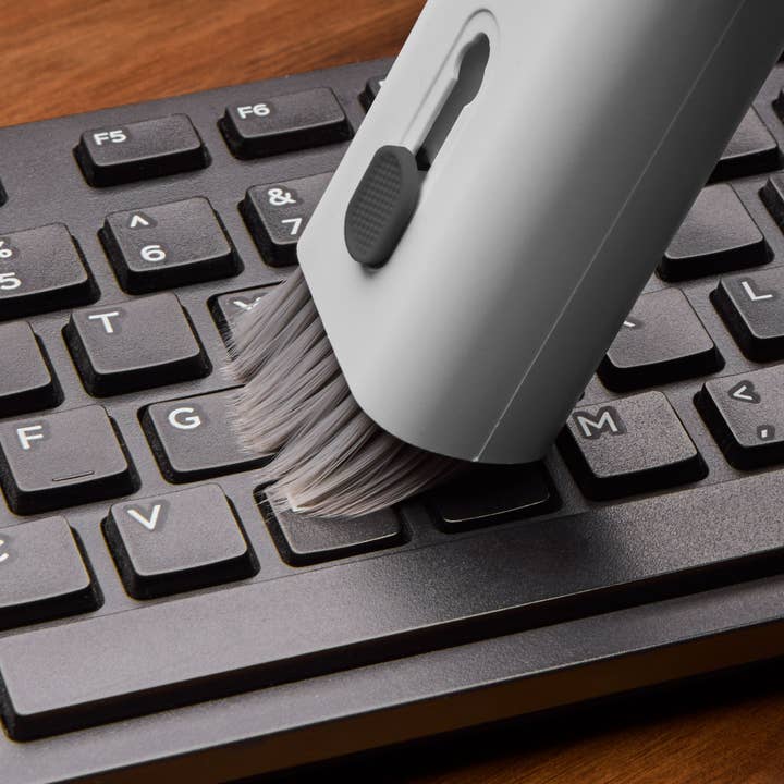 Core Home - Wholesale Cleaning Brush - 8 in 1 Multifunction Tech Cleaning Kit - Onyx3