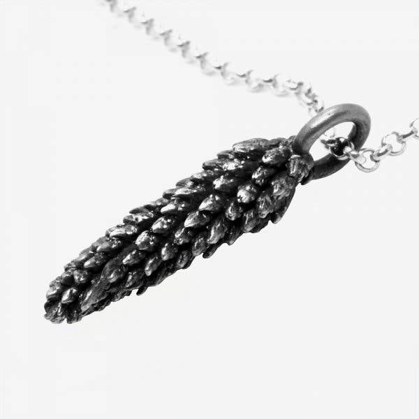 Collier "fleur de plantain" pour la vente par Bijouterie & Charcuterie