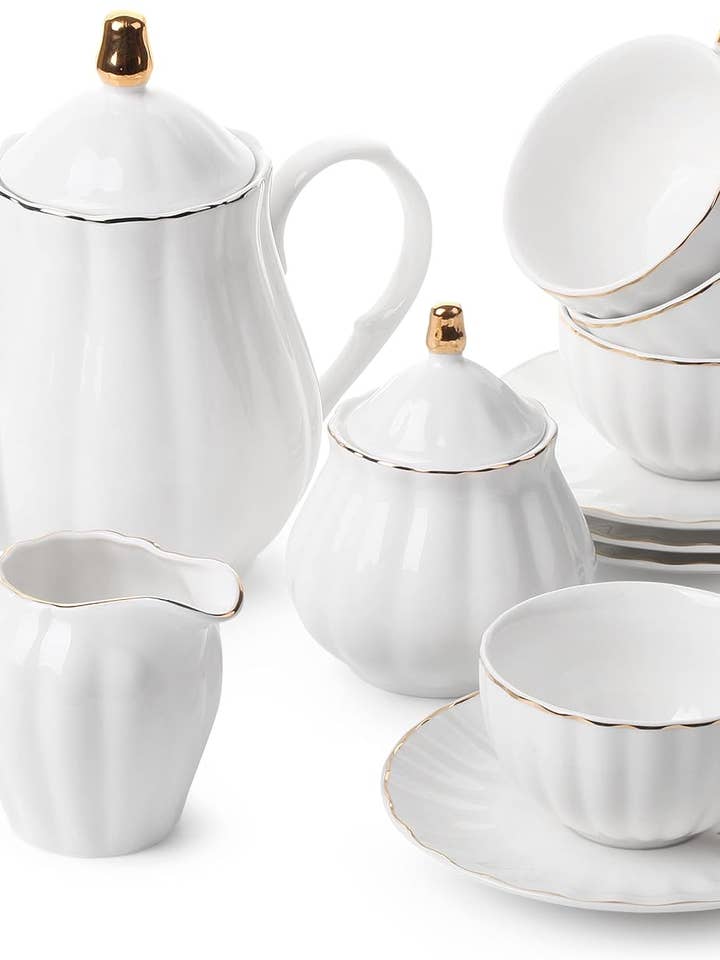 BTaT Klassisk 13-delars teservis med sil för wholesale av Brew To A Tea